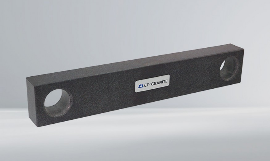 P420 A 系列 基本型 2/4 面花崗石平尺